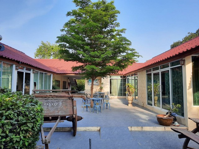 ขายที่ดินริมน้ำโฉนด  2 ไร่ 96 ตารางวา ขายเหมาพร้อมสิ่งปลูกสร้าง 17 หลัง ตำบลวิหารขาว  อำเภอท่าช้าง จังหวัดสิงห์บุรี