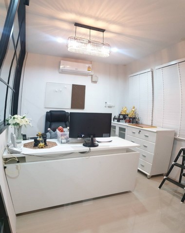 ขายโฮมออฟฟิศ 4 ชั้นเดอะรีเจนท์ สตรีท ลอนดอน รามอินทรา 109 พระยาสุเรนทร์ ราคาพิเศษ 7.5 ล้านบาท