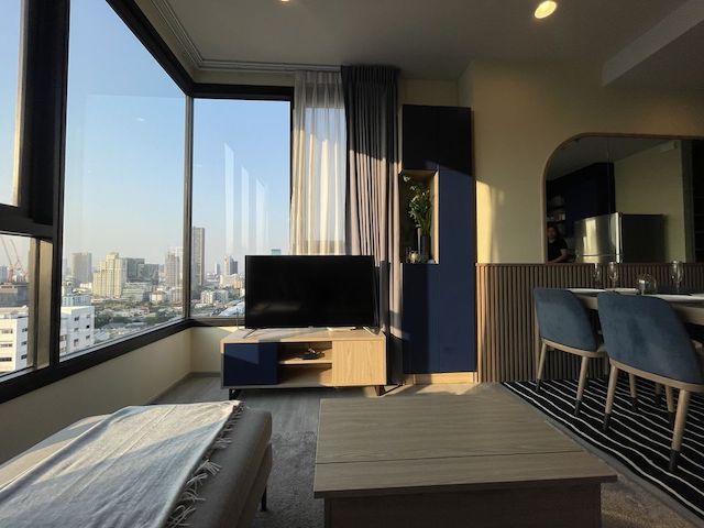 XT Ekkamai spacious safe beautiful view 19th floor BTS Ekkamai