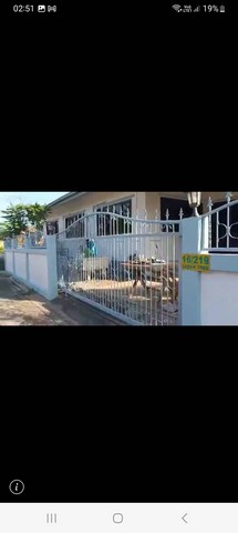 ขายบ้าน 2 หลังติดกัน หมู่บ้านตะวันทอง หัวหินซอย 2 อำเภอหัวหิน จังหวัดประจวบคีรีขันธ์ เนื้อที่ 135 ตารางวา