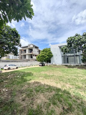 ขายที่ดิน301 ตร.ว.ย่านลาดพร้าว71 สังคมสังเคราะห์ เลียบด่วน ใกล้เลียบด่วน MRTลาดพร้าว71 สนง.เขตลาดพร้าว โชคชัย4 นาคนิวาสราคาขาย 58,000,000 บาท ที่ตั้ง ถนนสังคมสังเคราะห์ ซอยสังคมสังเคราะห์  แขวงลาดพร้าว เขตลาดพร้าว กรุงเทพมหานคร 10230ติดต่อ : คุณภัสพงณ์ 063-409-8164 , 081-398-7741Line : deedaa23เนื้อที่ 301 ตารางวา พร้อมสิ่งปลูกสร้าง 2 อาคาร (สภาพ30%) สามารถก่อสร้างเพิ่มเติมใช้งานต่อได้เลย เหมาะสำหรับเป็�