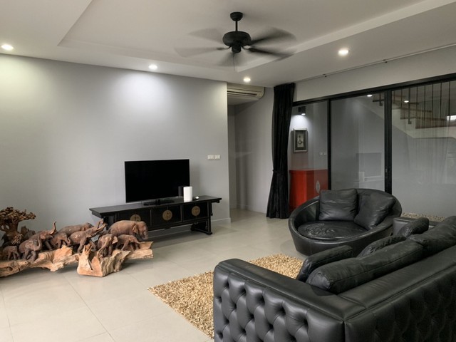 For Rent : Chalong, Private Pool Villa, Modren Style, 4 Bedrooms, Mountain view.