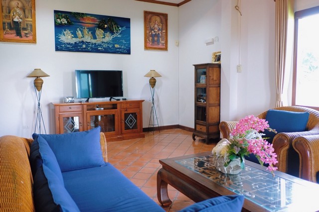 For Rent : Kathu, Thai classical style pool villa near Patong beach, 6 bedroom