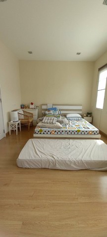 ขายบ้านทาวน์โฮม โกลเดนท์ซิตี้ ปิ่นเกล้า จรัญ ถ.บางกรวย ไทรน้อย ต.วัดชลอ อ.บางกรวย จ. นนทบุรี