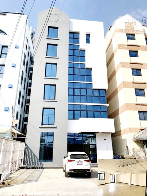 ตลาดบองมาร์เช่  700ตรม. วิภาวดีรังสิต35-48 6ห้อง 6น้ำ 5จอดรถ มีลิฟต์ ทำเลดี BTS เสนานิคม 