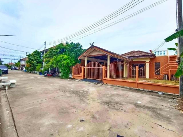 ดาดฟ้า สวนริมคลองร่มรื่นมากบางวัว ให้เช่า-ขาย บ้านชั้นเดียวหลังมุมใหญ๋มาก ถูกที่สุด  58ต.ร.ว  วัดบางเกลือ  บางปะกง