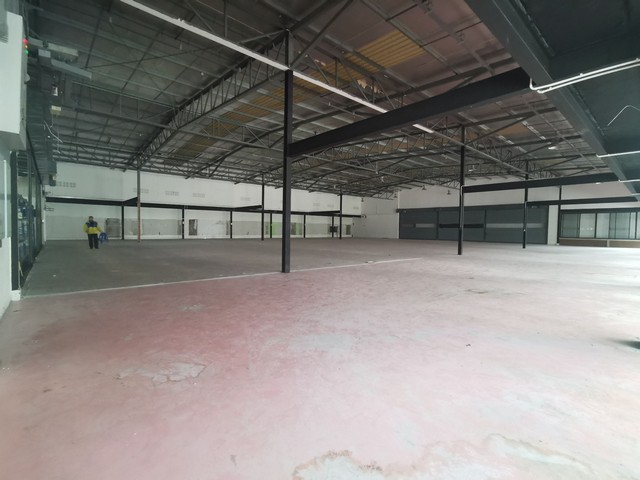 อาคารโกดังให้เช่า บนถนนลาดพร้าว 101 แขวงคลองจั่น เขตบางกะปิ กรุงเทพมหานคร