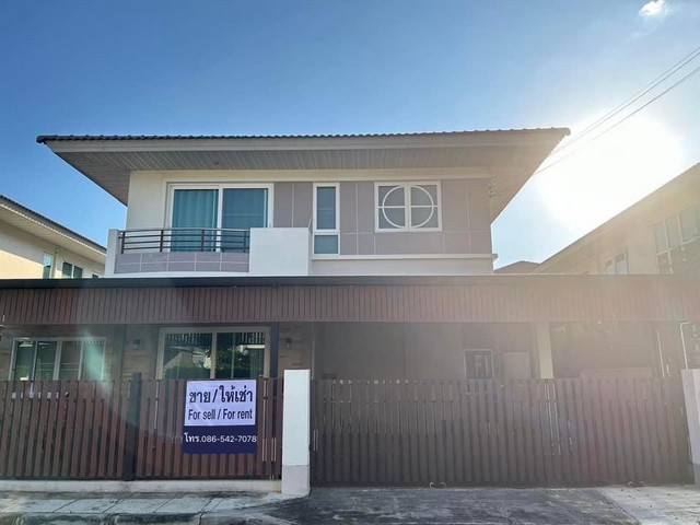 ขายบ้านเดี่ยว  2ชั้น  โครงการ ศุภาลัย การ์เด้นวิลล์ วงแหวนสันกำแพงเชียงใหม่ อำเภอสันกำแพง  เชียงใหม่รหัส TTR 1596พื้นที่เนื้อที่ดิน57.40ตารางวา- 4 ห้องนอน 3 ห้องน้ำ- 2 ห้องนั่งเล่น 1 ห้องครัว - จอดรถได้ 2 คัน - หลังบ้านเป็นหญ้าเทียม - มุงหลังคาหมดแล้ว  - มีห้องฟิตเนสส่วนตัว  - มีห้องซักผ้า / ห้องครัวไทย - เฟอร์นิเจอร์ครบ - มีคีย์การ์ดและตราปั๊มครบสิ่งอำนวยความสะดวกในโครงการ-ด้