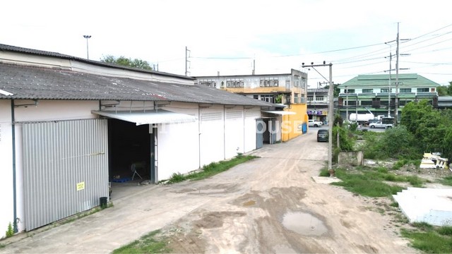 ขายโกดัง+อาคารพาณิชย์ เนื้อที่ 7-2 -82 ไร่ ผังสีชมพู  ต.หนองอ้อ อ.บ้านโป่ง จ.ราชบุรี