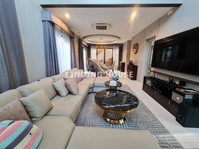 ขายบ้านเดี่ยว บ้านลุมพินี 3นอน 4น้ำ สวนหลวง ร.9 เฟอร์ครบ บิ้วอินอย่างดี พร้อมอยู่