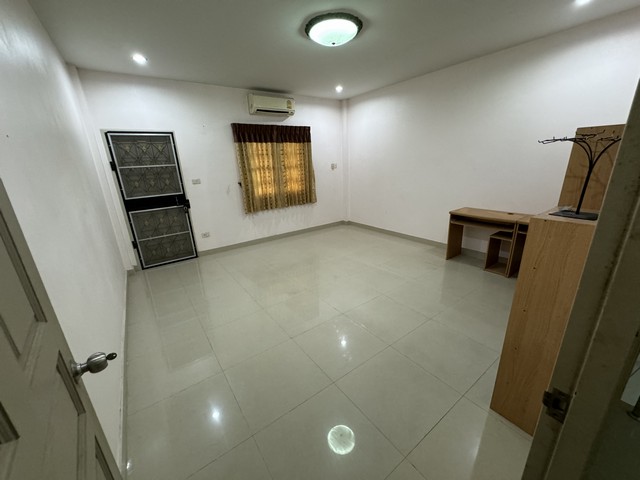 ขายบ้านพร้อมอยู่อาศัย 3ชั้น 4ห้องนอน 4ห้องน้ำ อำเภอเมือง จังหวัดตรัง ราคา 6,500,000 บาท