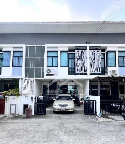 เดอะทรัสต์ ราชพฤกษ์-รัตนาธิเบศร์ 2 The Trust Ratchaphruek – Rattanathibet 2พื้นที่​ 20.5 ตารางวา​ ขนาด​ 4 ห้องนอน​  3​ ห้องน้ำ​ 2​ คัน​ฟรีแอร์​ 4 เครื่อง​ พร้อมอยู่​ ครัวบิ้วอินแถมเฟอร์นิเจอร์​ เตียง​  ตู้เสื้อผ้า​ หน้าบ้านหันทิศเหนือค่า​ส่วนกลาง​ 882 บาท​ /เดือนราคา​ 2,900,000​ บาท​สถานที่สำคัญใกล้เคียง Central Plaza Westgateบางใหญ่ ไนท์พลาซ่าสัมมากรเพลส ราชพฤกษ์ (Pure Place)The Crystal PTT ชัยพฤกษ์บุญถาวร ราชพฤกษ์Central Plaza รัตนา