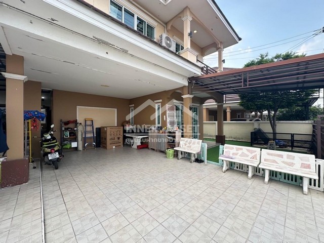 ขายบ้านเดี่ยวหมู่บ้านรุ่งกานต์ 4 ลาดปลาดุก-ร.ร.คล้ายสอน พร้อมอยู่  ต่อเติมครบ  ตำบล ทวีวัฒนา อำเภอไทรน้อย นนทบุรี  ​ ฟรีแอร์​เฟอร์​ทั้งหลัง