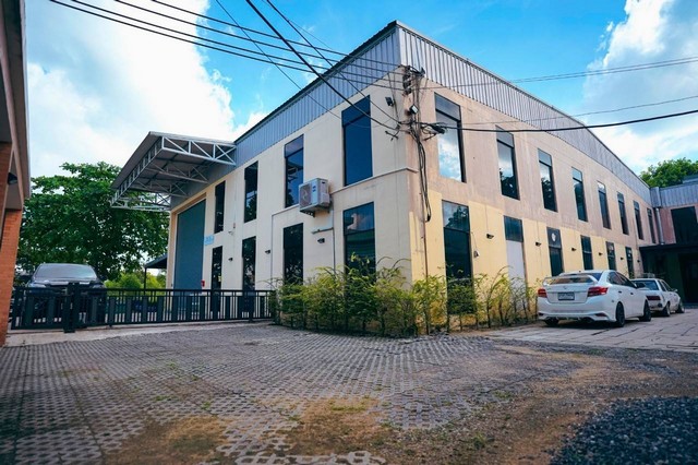 ขายโรงงาน พร้อมสิ่งปลูกสร้าง ซอยบางปลา 2 บางพลี พร้อมใบ รง.4 พื้นที่ 4 - 2 - 0 ไร่ ราคา 89,000,000 บาท