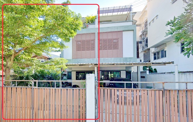 ลาดพร้าว48 สุทธิสาร MRTรัชดาภิเษก18-22 สายสีเหลืองภาวนา ให้เช่า ทาวน์โฮมใหญ่มาก 3ชั้น  26ตารางวา 198 ตร.ม. บุญถาวร 3นอน 4แอร์