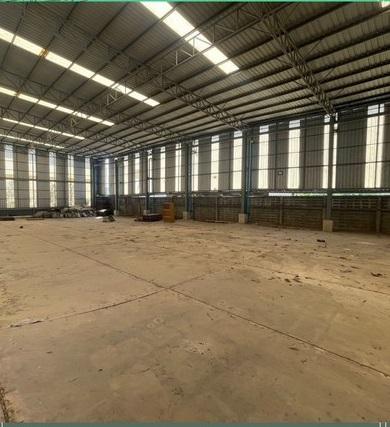 BST576 ขายและให้เช่าโรงงาน ย่านถนนบางบอน 4 อาคารพร้อมที่ดินบนเนื้อที่ 4 ไร่ 76 ตารางวาcontact : คุณบัว Bua Agent 0936464597, 0826914598Line : Bua093ราคาเช่า 180,000 บาทต่อเดือน ราคาขาย 75,000,000 บาท BST576 ขายและให้เช่าโรงงาน อาคารพร้อมที่ดินบนเนื้อที่ 4 ไร่ 76 ตารางวา ย่านถนนบางบอน 4 พื้นที่ใช้งาน พื้นที่ office 2 ชั้น = 240 ตรม พื้นที่ โรงงาน = 1,560 ตรม + พื้นที่ โกดัง= 1,110 รวม 2,670 พื้นที่ ห้องคนงาน ด้านหลัง 3x15 = 15 ตรม รวม พื้นที่ใช้งาน = 2,