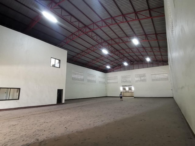 ขายโกดัง โรงงานพร้อมออฟฟิศ 370 ตรว. สภาพดีมาก พร้อมทำงานได้เลย สมุทรสาคร ห่างจากถนนพระราม 2 เพียง 700 เมตร 