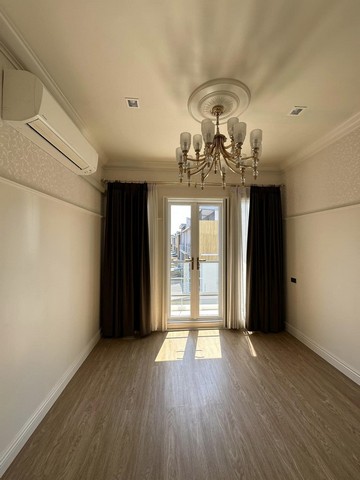 ขายทาวโฮม 3 ชั้น ห้องมุม The แลนด์มาร์ค เอกมัย-รามอินทรา LANDMARK ปรับปรุงใหม่ทั้งหลัง พร้อมเข้าอยู่