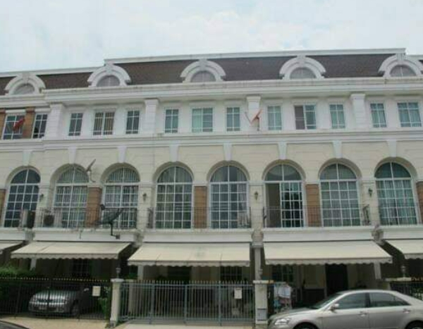 ให้เช่าและขายทาวโฮม 3 ชั้น พลัสซิตี้พาร์ค พระรามเก้า หัวหมาก 23  กรุงเทพกรีฑาตัดใหม่ ใกล้ The Nine, ABAC