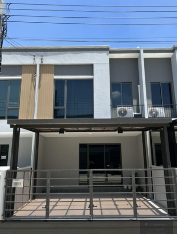  ให้เช่าทาวน์โฮม พลีโน่  สุขุมวิท บางนา มี 3 นอน 2 น้ำ ใกล้เมกาบางนา มีเฟอร์