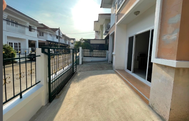 ให้เช่าบ้าน 2ชั้น หมู่บ้านบุรีรมย์ ซอยวัดพระเงิน บางกรวย นนทบุรี