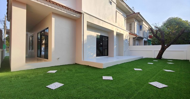 บ้านคูณทรัพย์รดา รัตนาธิเบศร์ บ้านสวยใกล้ห้างเซ็นทรัลเวสท์เกต  บนทำเลศักยภาพที่สุด