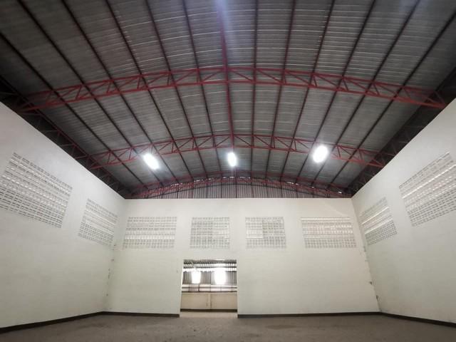 BST579 ขายโกดัง โรงงานพร้อมออฟฟิศ 370 ตรว. สมุทรสาคร ห่างจากถนนพระราม 2เพียง 700 เมตร  สภาพดีมาก พร้อมทำงานได้เลย