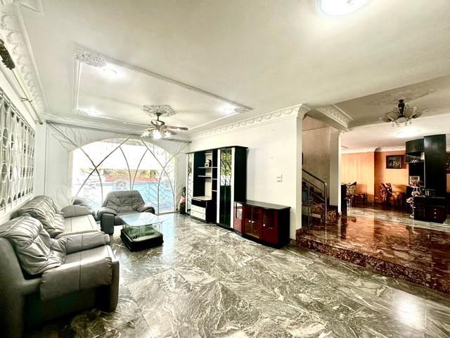 ให้เช่าบ้านเดี่ยว ย่านตลิ่งชัน ถนนบรมราชชนนี  เนื้อที่ 120 ตร.ว. 6 ห้องนอน 4 ห้องน้ำ พื้นที่ใช้สอย 480 ตร.ม. พร้อมเฟอร์นิเจอร์