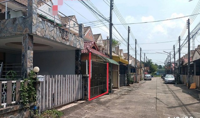 ขายทาวน์เฮ้าส์    หมู่บ้านนารายา  สุราษฎร์ธานี  (PKK03-05365)