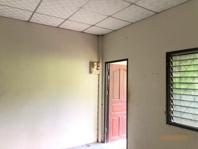 ขายทาวน์เฮ้าส์   หมู่บ้านโอฬาร สุราษฎร์ธานี (PKK03-03920)