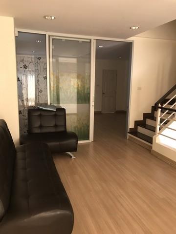 ให้เช่าโฮมออฟฟิศ 4 ชั้น 242 ตร.ม. หลังมุม 3 ห้องนอน 4 ห้องน้ำ แอร์ 4 ตรงข้ามซีคอนสแควร์