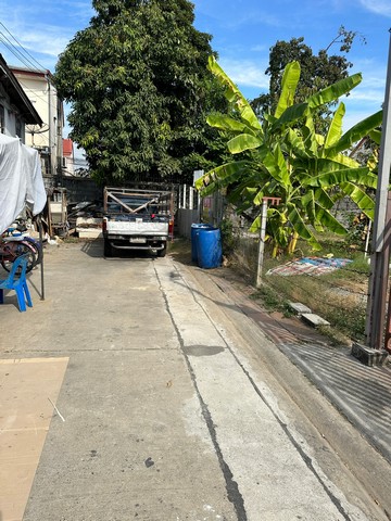 ขายที่ดินซอยรามอินทรา 86  เนื้อที่ 42 ตารางวา  ใกล้รถไฟฟ้าสายสีชมพู  มีนบุรี กรุงเทพ ZT304