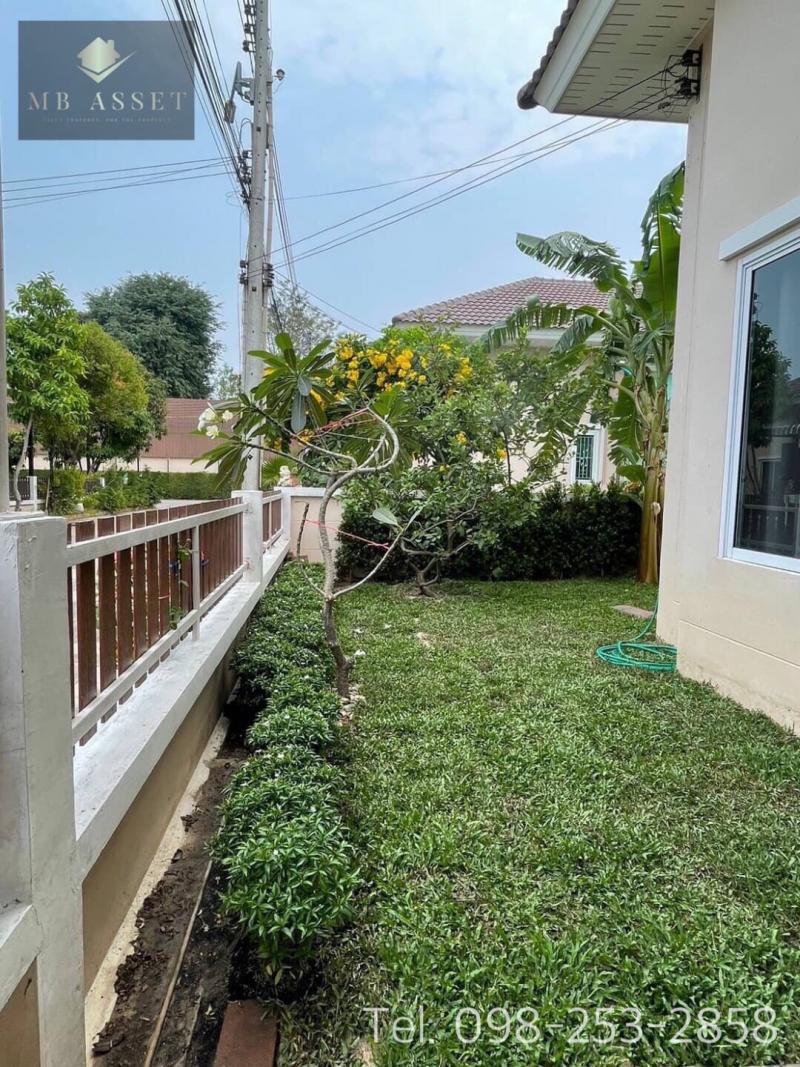 ขายบ้านพร้อมอยู่ ใกล้หาดบางแสน บรรยากาศดี ทำเลสวย โครงการบ้านมณีรินทร์