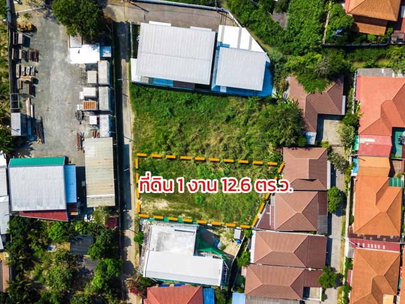 ที่ดินเชียงใหม่ อยู่ในเขตชุมชน ปลอดภัย ใกล้ตลาดบ้านท่อเพียง 2 นาที เพียง 2.65 ลบ.ที่ดินขนาด 1 งาน 12.6 ตารางวาใกล้ seven-eleven ใกล้ Lotus Express.ติดต่อ เพชร 082-636-9782  Line ID : @skyproxเพิ่มเพื่อนอัตโนมัติ https://lin.ee/xrFwhA9#ที่ดินเชียงใหม่ #ที่ดินทำเลดีเชียงใหม่ #ที่ดินน่าลงทุน #ที่ดินใกล้วงแหวนรอบสาม #ที่ดินบ้านท่อ #ขายที่ดินเชียงใหม่ #ที่ดินใกล้ศาลากลางเชียงใหม่ #ที่ดินพร้อมสร้างบ้าน #Landforsale #ที่ดินเมืองเ