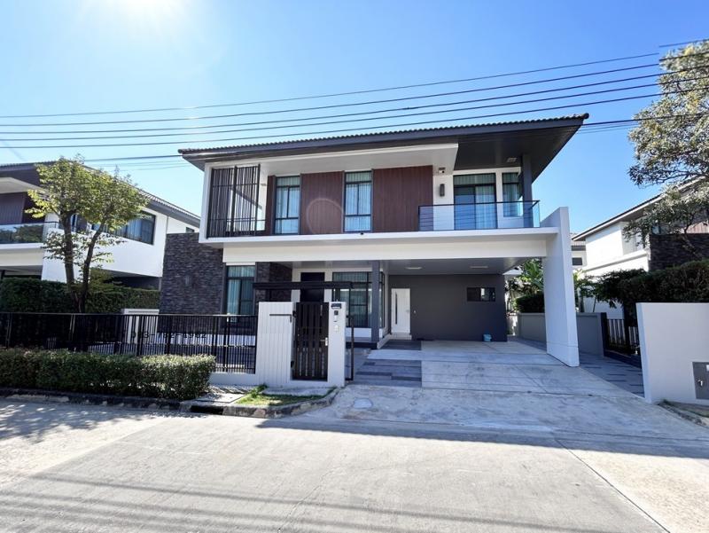 รหัสทรัพย์ CC 1,376ให้เช่าบ้านเดี่ยว 2 ชั้น ย่านอ่อนนุช ลาดกระบัง สุวรรณภูมิ ประเวศ โครงการมัณฑนา อ่อนนุช-วงแหวน 4 Manthana Onnut – Wongwaen 4  รีโนเวทใหม่ พร้อมโซลาร์เซลส์ ใกล้ Mega Bangna  รับเฉพาะอาศัยเท่านั้น##  ให้เช่า ##Please directly contact : K.โบว์  083-782-4962ให้เช่า/ขาย  บ้านเดี่ยว รีโนเวทใหม่ พร้อมโซลาร์เซลส์หมู่บ้านมัณฑนา  อ่อนนุช วงเเหวน 4 ใกล้ Mega Bangna ขนาดเนื้อที่ : 72 ตร.ว.พื้นที่ใช้สอย : 230 ตร.ม.4 ห้องนอน  3 ห้องน�