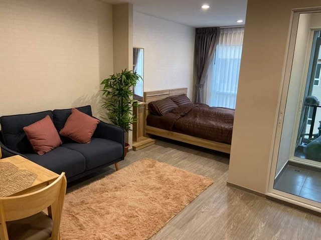 Regent Sukhumvit 97, safe, quiet, livable, 8th floor, BTS Bang Chak.***Service for selling/renting houses, condos and giving advice. If interested, contact at any time***Interested in additional details or pictures or making an appointment to see the room?Contact Ekachai (Aui)T. 089-799-5598Line@ ID : @auiauiaui001 (add @ in front) (Agent Post)-------------------------------------------------- ------------Room type: 1 bedroom, 1 bathroomSize 28 sq m., 8th floor, Building ENew, clean room, beautifully decorated, ready to move in.details-------------------------------------------------- ------------Rental price: 8,000 baht per month-------------------------------------------------- ------------*Facilities worth using- swimming pool- Fitness room- Relaxation garden- Keay Card system controls entry and exit of the project.-------------------------------------------------- ------------*Nearby important places (Based on information from Google Map)- BTS Bang Chak- Tesco Lotus- Century Movie 
