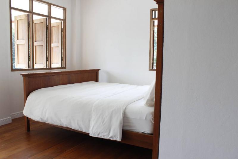 ขายเรือนล้านนา วินเทจ สวยงาม ร่มรื่น น่าอยู่ LH-SW000701