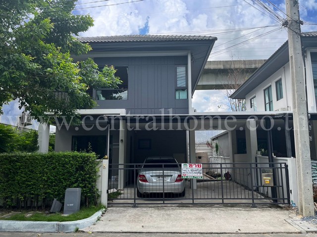 รหัสทรัพย์  4821บ้านแฝด บ้านกลางเมือง พระราม 9 - อ่อนนุช พร้อมเฟอร์นิเจอร์ ถูกสุดในโครงการที่ตั้ง : กรุงเทพ-ชลบุรี สายใหม่ แขวงประเวศ เขต ประเวศ กรุงเทพมหานคร 10250รายละเอียดทรัพย์ - บ้านแฝด 2 ชั้น, ขนาดที่ดิน 38.4 ตารางวา, พื้นที่ใช้สอย 125 ตารางเมตร- 3 ห้องนอน, 2 ห้องน้ำ, 1 ห้องนั้งเล่น, 1 ห้องครัว, 2 ที่จอดรถ- พื้นชั้นบนลามิเน็ต, พื้นชั้นล่างกระเบื้อง- ต่อเติมครัว พร้อมเคาว์เตอร์