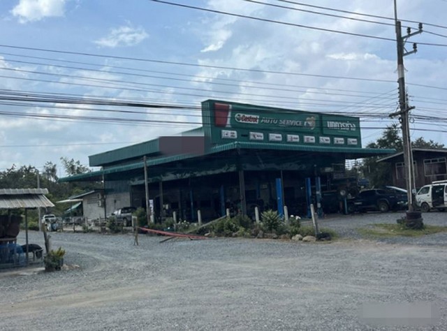 รายละเอียดเพิ่มเติมCode ID : PKK02-16242ราคาขาย         6,270,000 บาท- ขนาดพื้นที่ :  540 ตร.ว (1 ไร่ / 1 งาน / 40 ตร.ว)- พื้นที่ใช้สอย :   - ตร.ม- จำนวนห้อง :    - ห้องนอน - ห้องน้ำ - ที่จอดรถ :     1-2 คัน- บ้านเดี่ยว :     1 ชั้น- บ้านเดี่ยวหันทางทิศ : -- อายุอาคาร :   - ปีพิกัดทรัพย์ :      https://maps.app.goo.gl/Ms4rTUun6DKRcc539สถานที่ใกล้เคียง- ใกล้โลตัส เอ็กซ์เพรส ตลาดดาว- ใกล้โลตัส เอ็กเพรส สาขาหน้าทอน- ใกล้โลตัส เกาะสมุย- ใกล้โรงพยาบาลกรุงเทพสมุยส