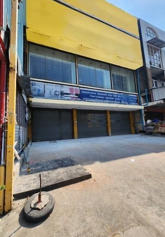 ให้เช่าอาคารพาณิชย์ 4 ชั้น3 คูหา  ถนนสุขุมวิท ใกล้ BTS สถานีแบริ่ง  บางนา เหมาะทำออฟฟิศ หน้าร้าน