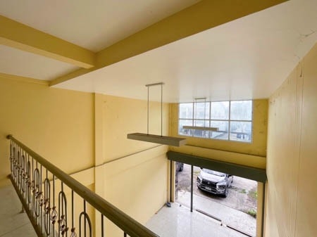 Commercial Building on the main road  For Sale in Lipanoi Koh Samui Surat Thani Thailand Townhouse for Sale