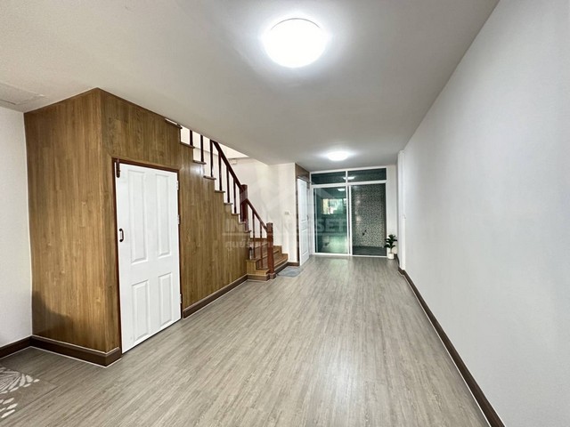 ปิยวรารมย์ เฟส3 บ้านกล้วย-ไทรน้อย นนทบุรี บ้านรีโนเวทพร้อมอยู่ต่อเติมครบไทรน้อย​  ขายขาดทุน​ทาวน์​เฮ้าส์​บ้านกล้วยนนทบุรี​