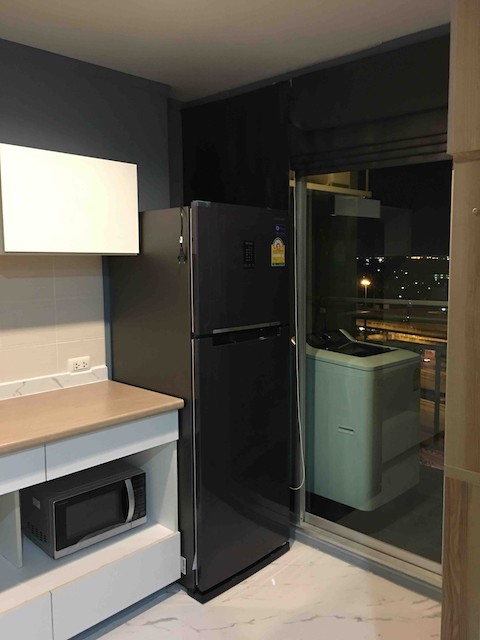 Lumpini Megacity Bangna safe convenient clean 11th floor near Mega Bangna