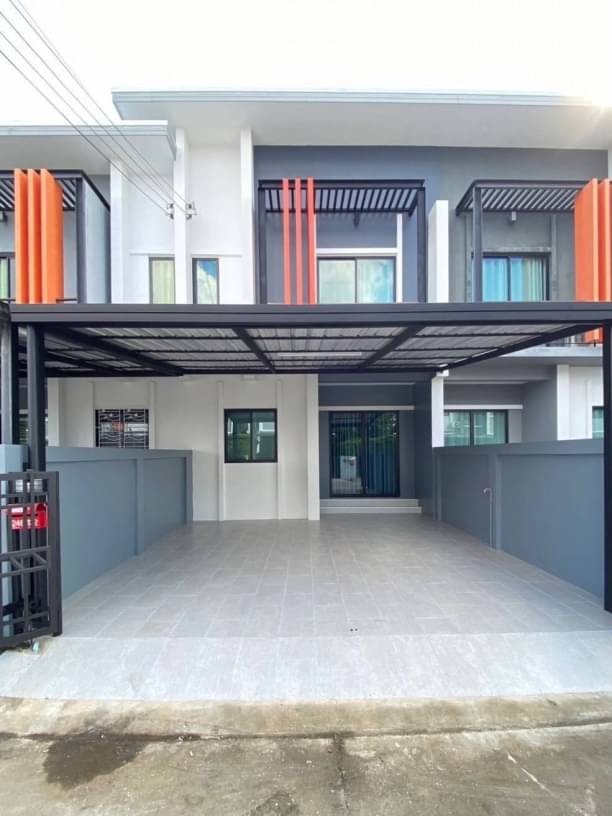 โซนสันทราย ขาย 1.69 ล.เท่านั้น ทาวน์โฮม 2 ชั้น 20.5 ตรว. #ปาล์มการ์เด้นท์6 #สันนาเม็ง #ใกล้เทศบาลสันนาเม็ง 900 เมตร #ใกล้ตลาดสดแม่กวง 2 กม.เนื้อที่ 20.5 ตารางวา 3 ห้องนอน 2 ห้องน้ำ1 ห้องโถง1 ห้องครัว1 ที่จอดรถสถานที่ใกล้เคียง- เทศบาลตำบลสันนาเม็ง                         900   เมตร- ตลาดสดแม่กวง                                     2       กิโลเมตร- ตลาดสามแยก                                       5.4    กิโลเมตร- ตลาดท่ารั้ว                                            6.1     กิโลเมตร- เซน