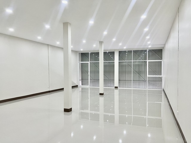 BS1280ให้เช่าอาคารพาณิชย์ 2 ชั้น ใกล้MRT แยกไฟฉาย เหมาะทำออฟฟิศ โชว์รูม หลากหลายธุรกิจ