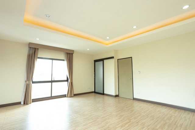 รหัสC5963 ให้เช่าทาวน์โฮม 3ชั้น ทำเลดี ย่านรามอินทรา เหมาะทำออฟฟิศ และธุรกิจอีกหลายประเภท