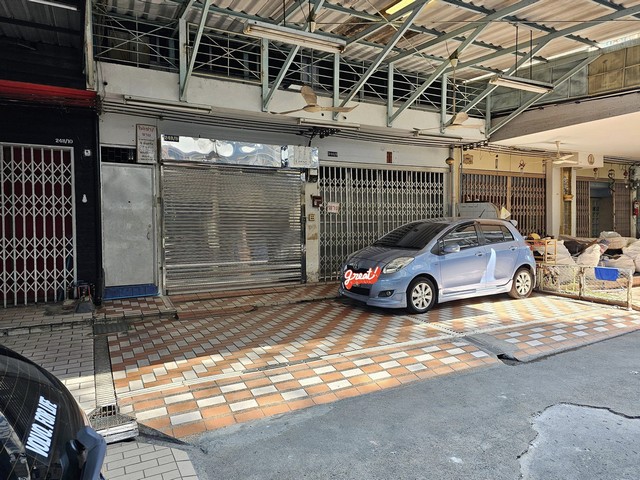 ให้เช่าอาคารพาณิชย์ 5 ชั้นครึ่ง 2 คูหา อยู่ใจกลางเมือง ซอยทินกร ดินแดง ใกล้ Central พระราม9, ฟอร์จูน  