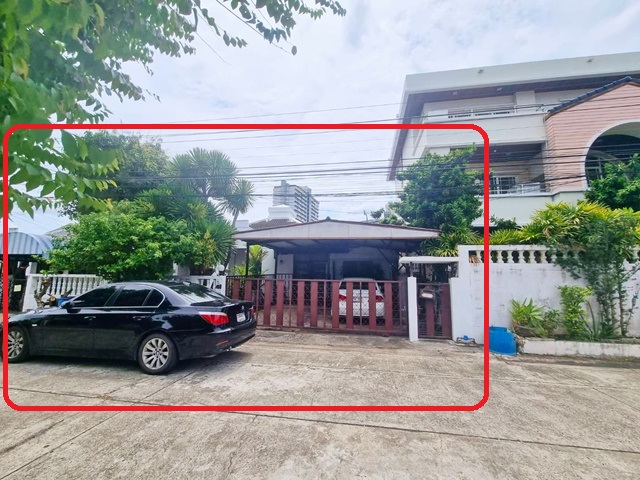 ติดไบเทคบางนา ให้เช่าบ้านเดี่ยวใหญ่มาก ถูกที่สุดใน3โลก 70ตรว. 240ตรม. 3นอน  2น้ำ 1แอร์ 2จอดรถ BTS บางนา เซ็นทรัลบางนา