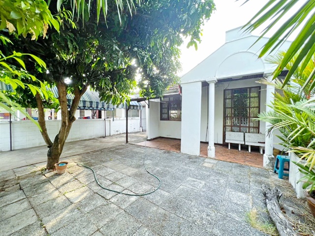 BTS บางนา ถูกที่สุดใน3โลก ให้เช่าบ้านเดี่ยวใหญ่มาก  ไบเทคบางนา 68ตรว. 245ตรม 3นอน  2น้ำ 1แอร์ 2จอดรถ เซ็นทรัลบางนา