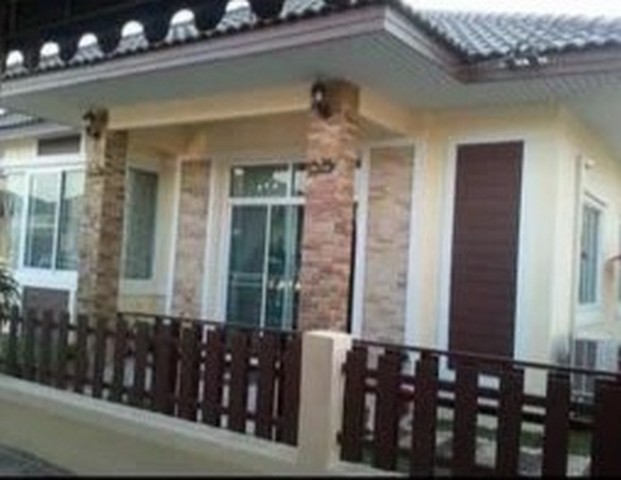 บ้านชั้นเดียว (หมู่บ้านพานาปาร์ค) ใกล้นิคมอมตะชลบุรี ขายพร้อมเฟอร์นิเจอร์ index ทั้งหลัง แอร์ 3 ตัว บ้านอยู่ในหมูู่บ้านพานาปาร์ค พานทอง ใกล้นิคมอมตะนครชลบุรีทั้งเฟส 4 เฟส 10 ขายพร้อมเฟอร์นิเจอร์ของ index ตกแต่งภายในขนาด 80 ตารางวา สไตล์โมเดิร์น 2 ห้องนอน 1 ห้องน้ำพร้อมอ่างอาบน้ำ ส่วนห้องโถงกลางติดแอร์ เจ้าของขายเอง ส่วนที่เป็นสนามหญ้าสามารถสร้างบ้านได้อีกหลังค่ะ 